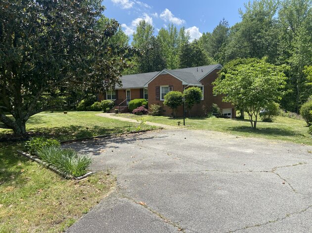 Image for 7400 Old Roxbury Road