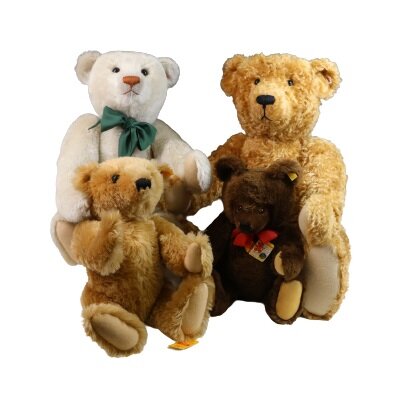 Image for Steiff, German, English, Antique, Artist Bears and Animals | May 24, 2023 at 8:00 PM