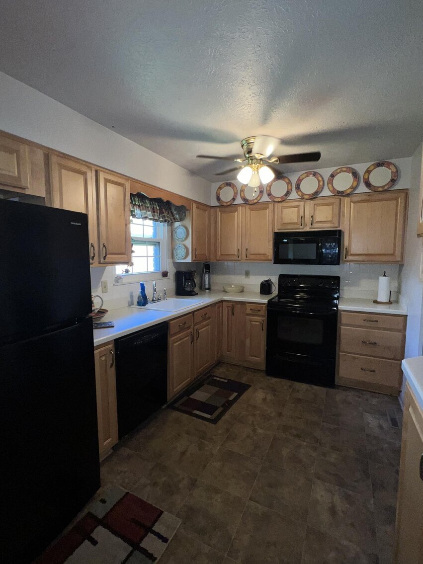 Image for SOLD $125,400 - Move-in Ready 2 Bedroom Townhome