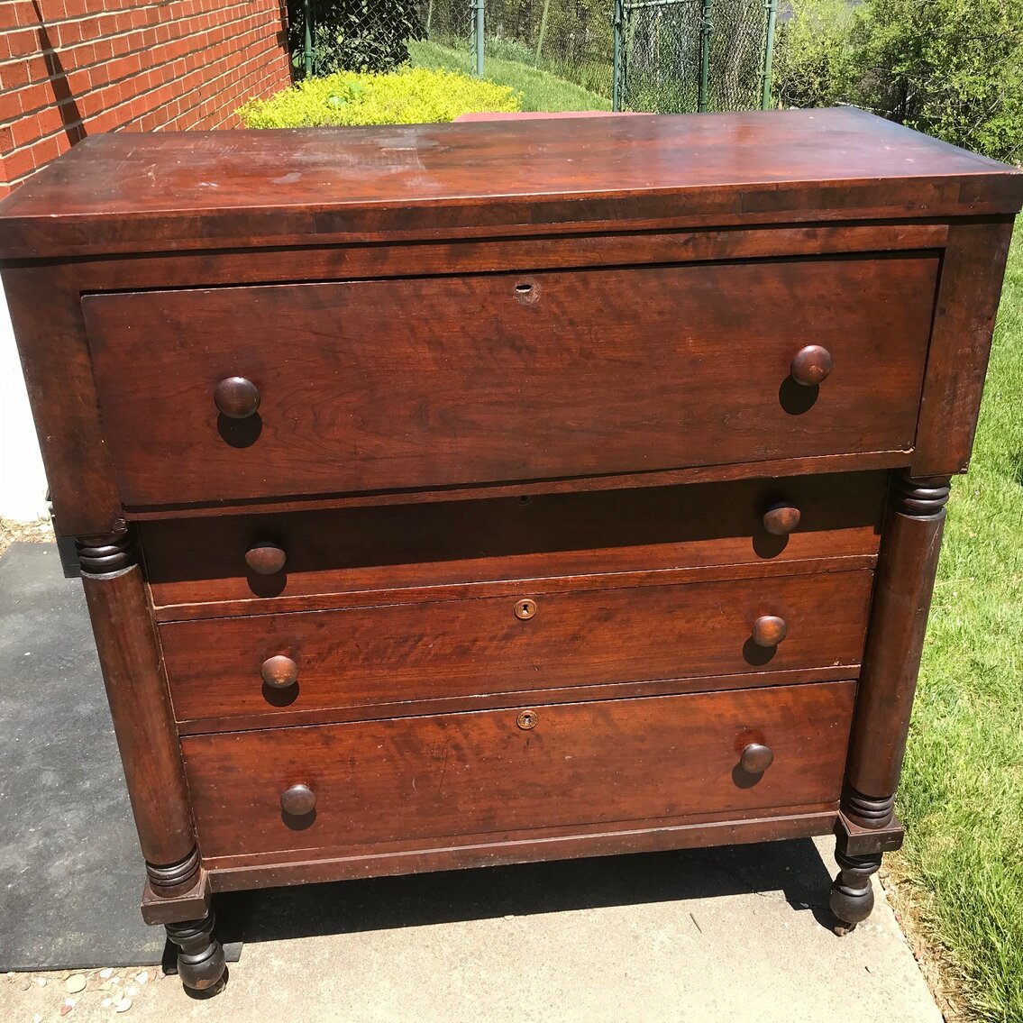 Image for Jane Lew, WV – Estate Auction: Antique & Modern Furniture, Glassware & China, Antiques & Collectibles, and more!