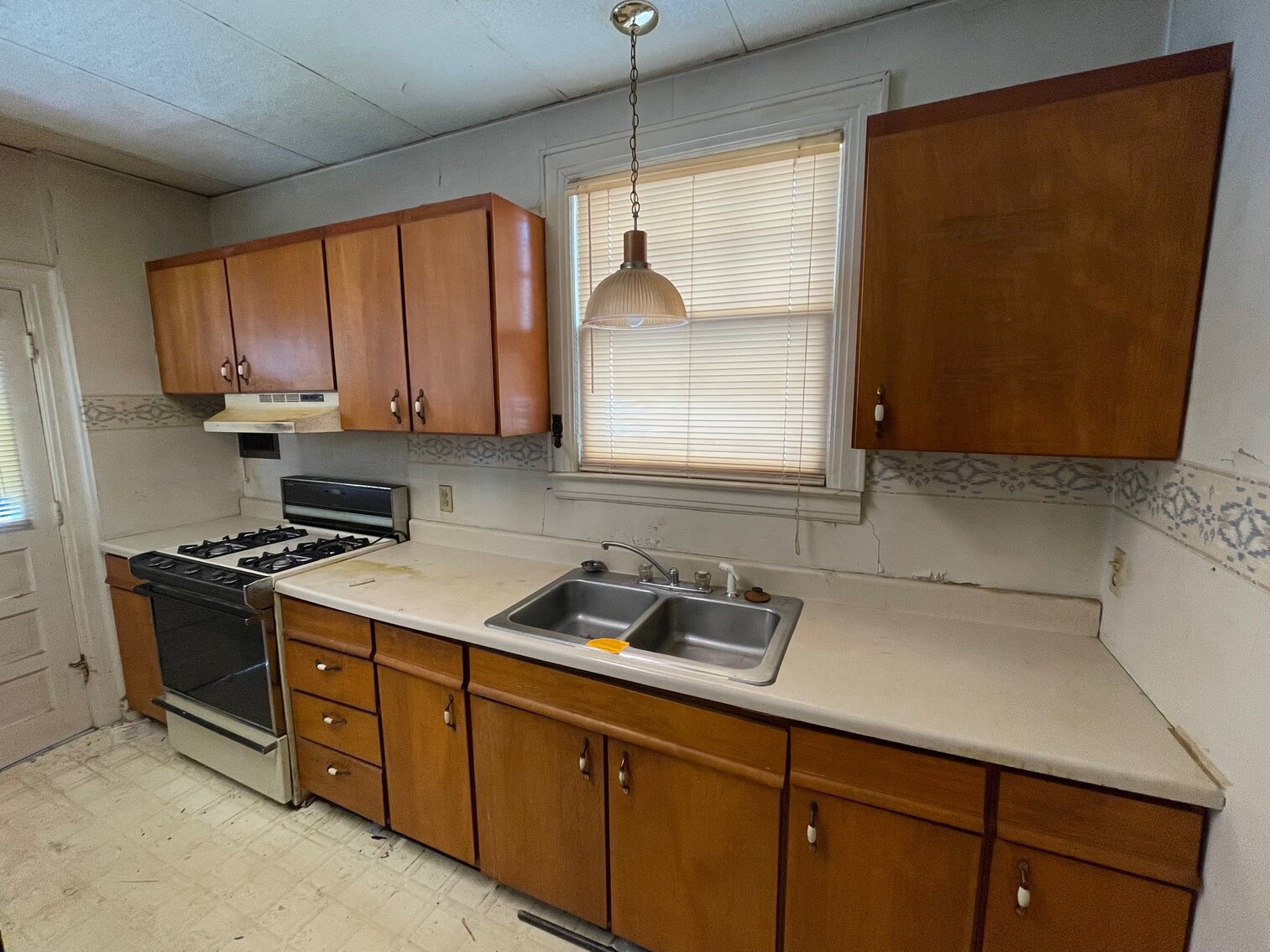 Image for SOLD $38,500 - 3 Bedroom Cottage Style Home