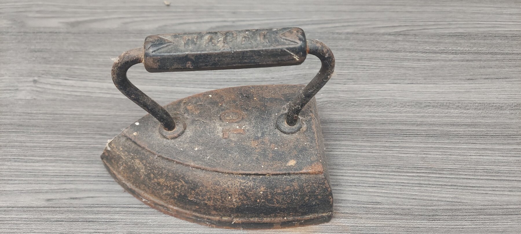 Image for St Albans, WV - Griswold Cast Iron, Jewelry, Case XX Knives, Blenko & Other Art Glass, Sports Cards, and More!