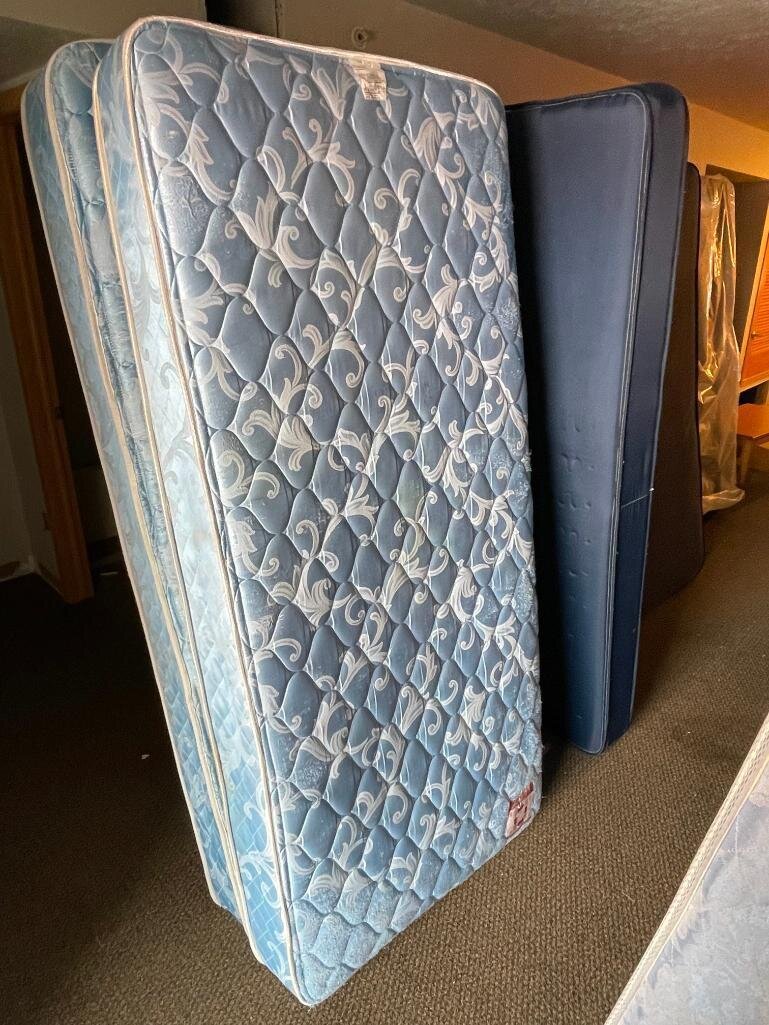 Image for UNIV. OF NEBRASKA OMAHA - UNO - SURPLUS LIQUIDATION