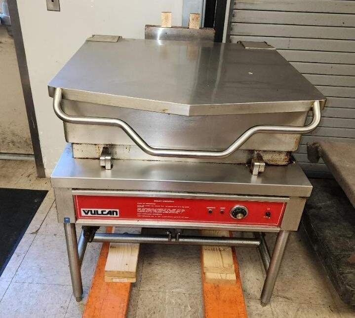 Image for UNIV. OF NEBRASKA OMAHA - UNO - SURPLUS LIQUIDATION