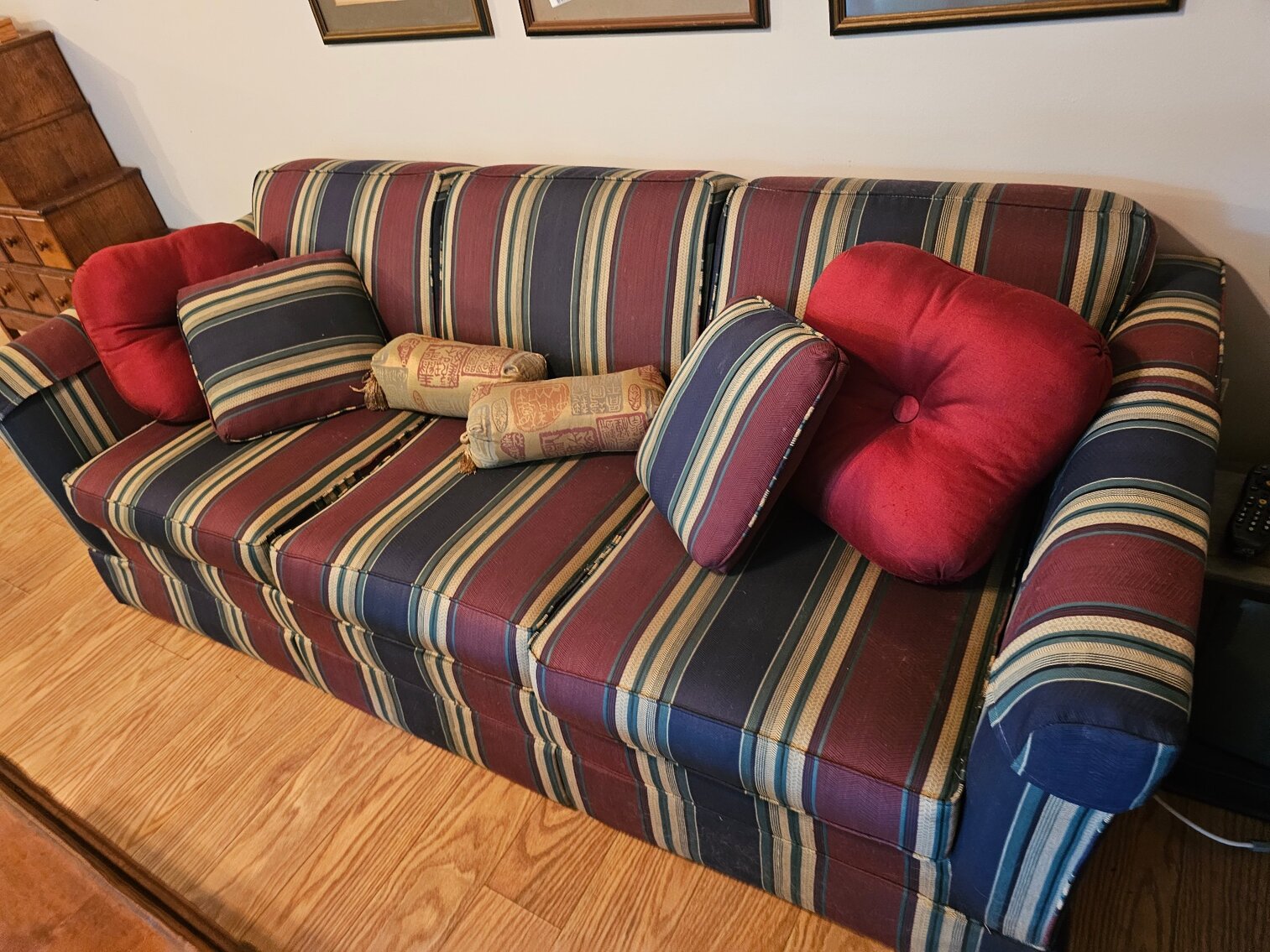 Image for Charleston, WV – Glassware, Oriental Art, Furniture, Royal Doulton, Furniture, Housewares, and more!