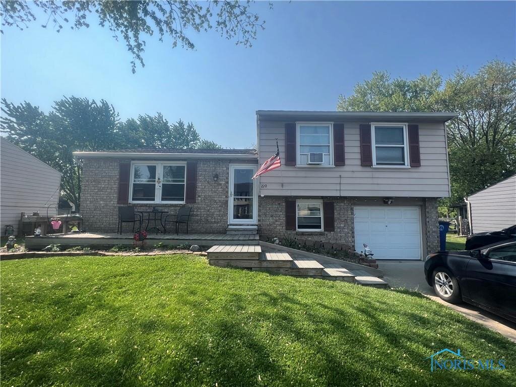 Image for MINIMUM BID AUCTION $99,000! 220 Edgewood Dr