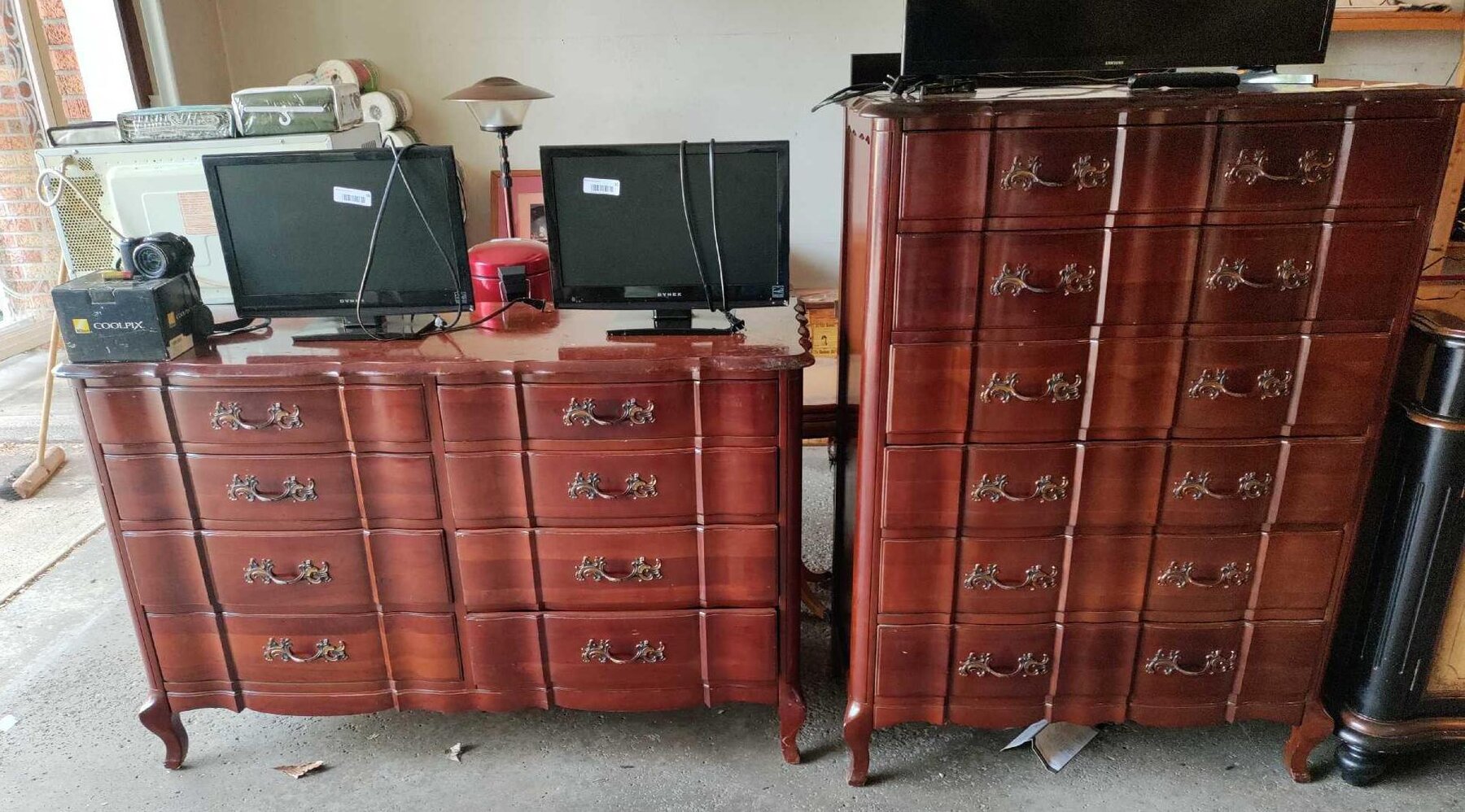 Image for (Toledo OH) Vehicle, Electronics, Furniture, Decor (Talmadge)