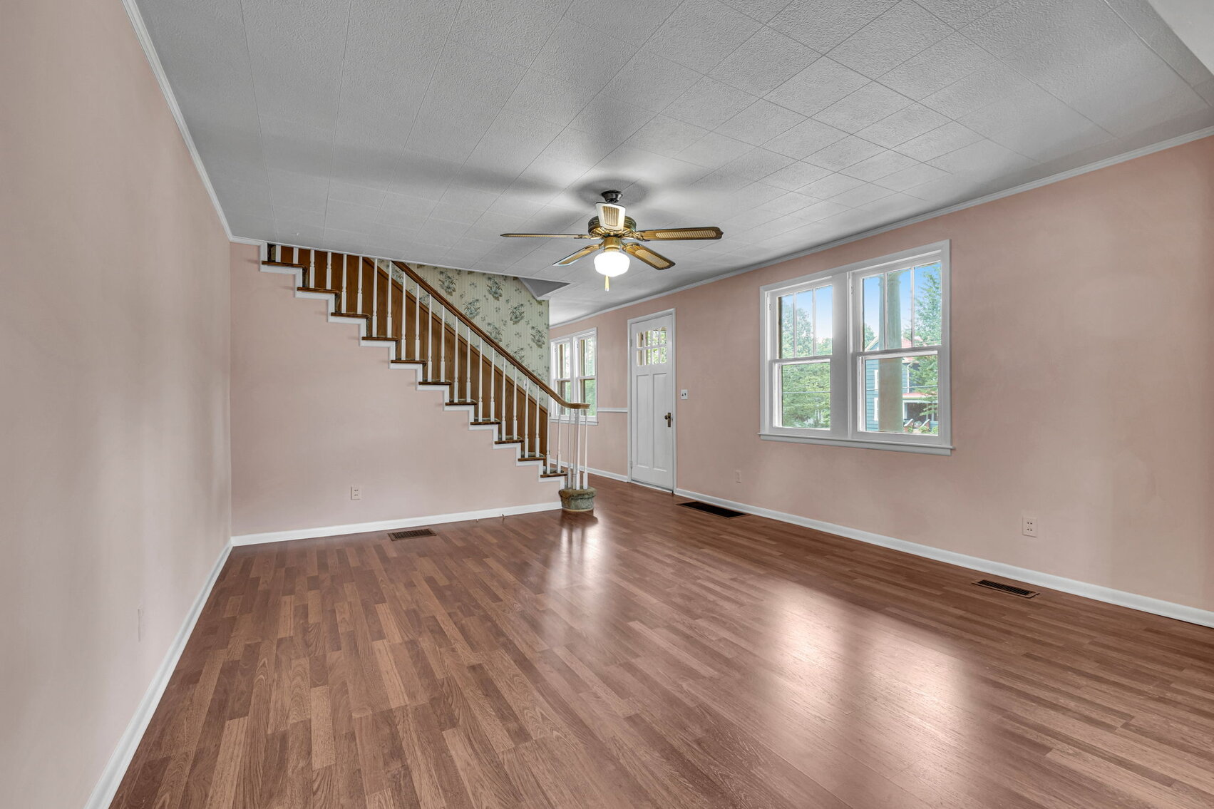 Image for Downtown Centerville - W. Swan Estate / 2,352 sq ft - 4BR's 2BA's