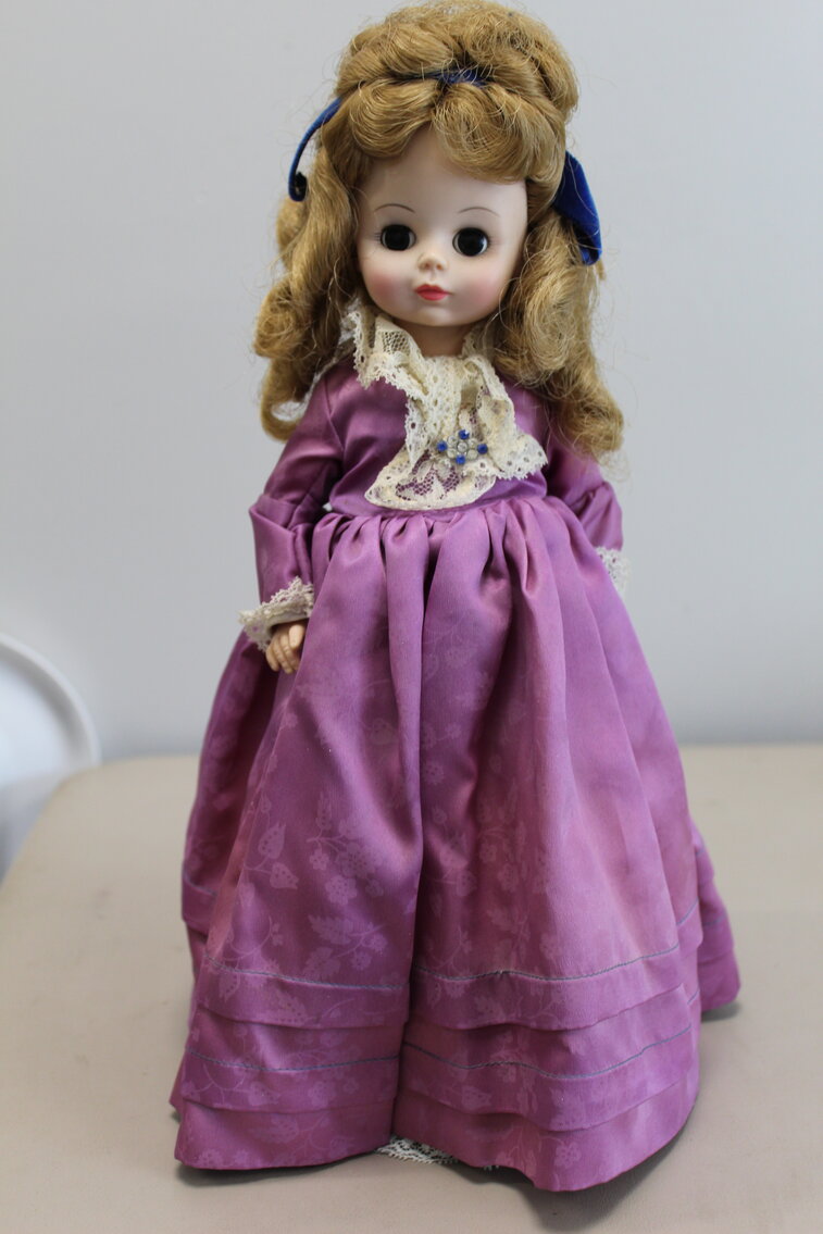 Image for St Albans, WV – Collector & Play Line Barbies, Wizard of Oz Dolls & Collectibles, Jewelry, Teddy Bears, and More!