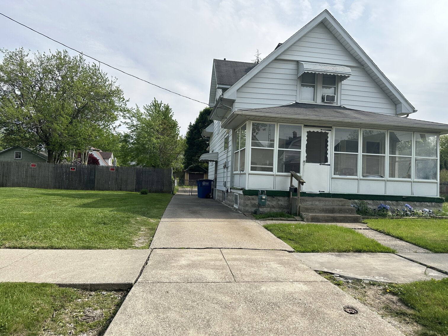 Image for 324 East Oakland Street and 21 West Park Street, Toledo, Ohio 43608