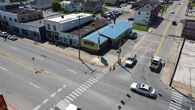 Image for SOLD $143,000 - Commercial Building with Apartments on MacCorkle Avenue