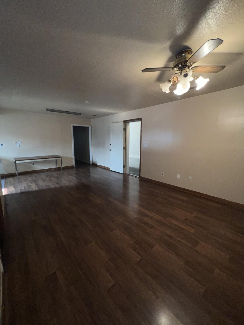 Image for SOLD $143,000 - Commercial Building with Apartments on MacCorkle Avenue