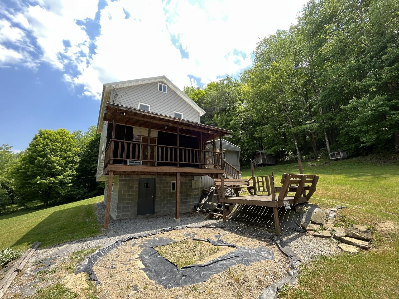 Image for SOLD $93,500 - Move-in Ready 5 Bedroom on 1.63 Acres