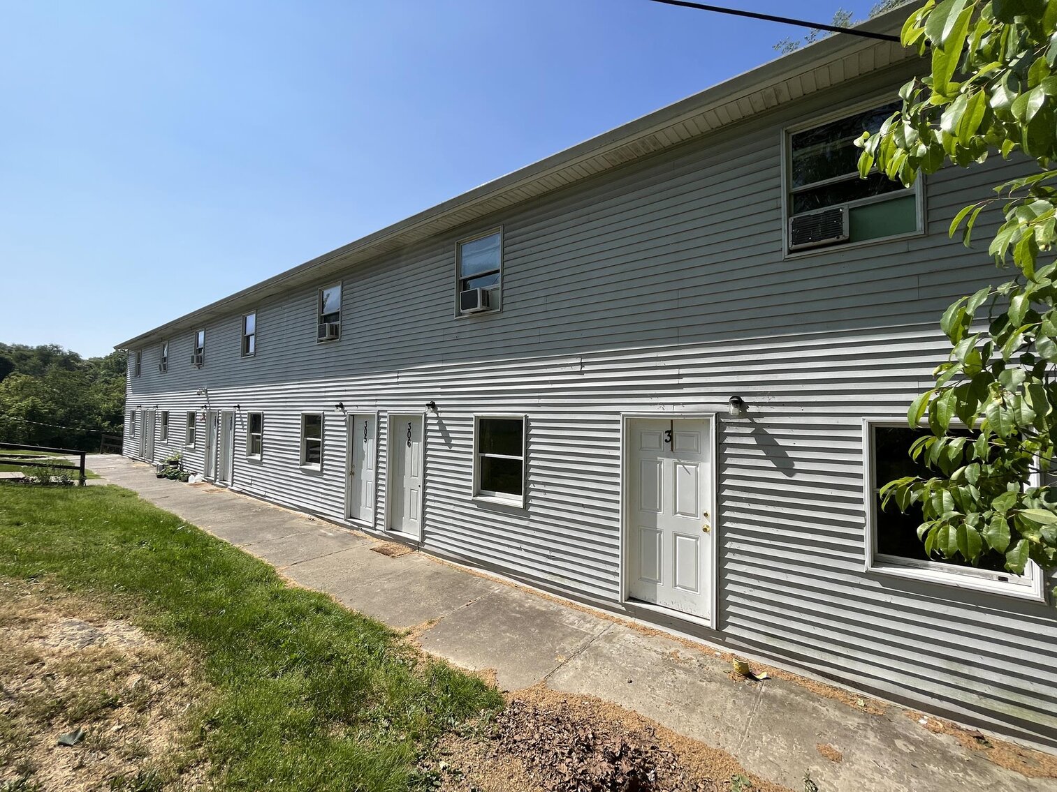 Image for SOLD $2,242,900 - Apartment Complex with Major Cash Flow near West Liberty University