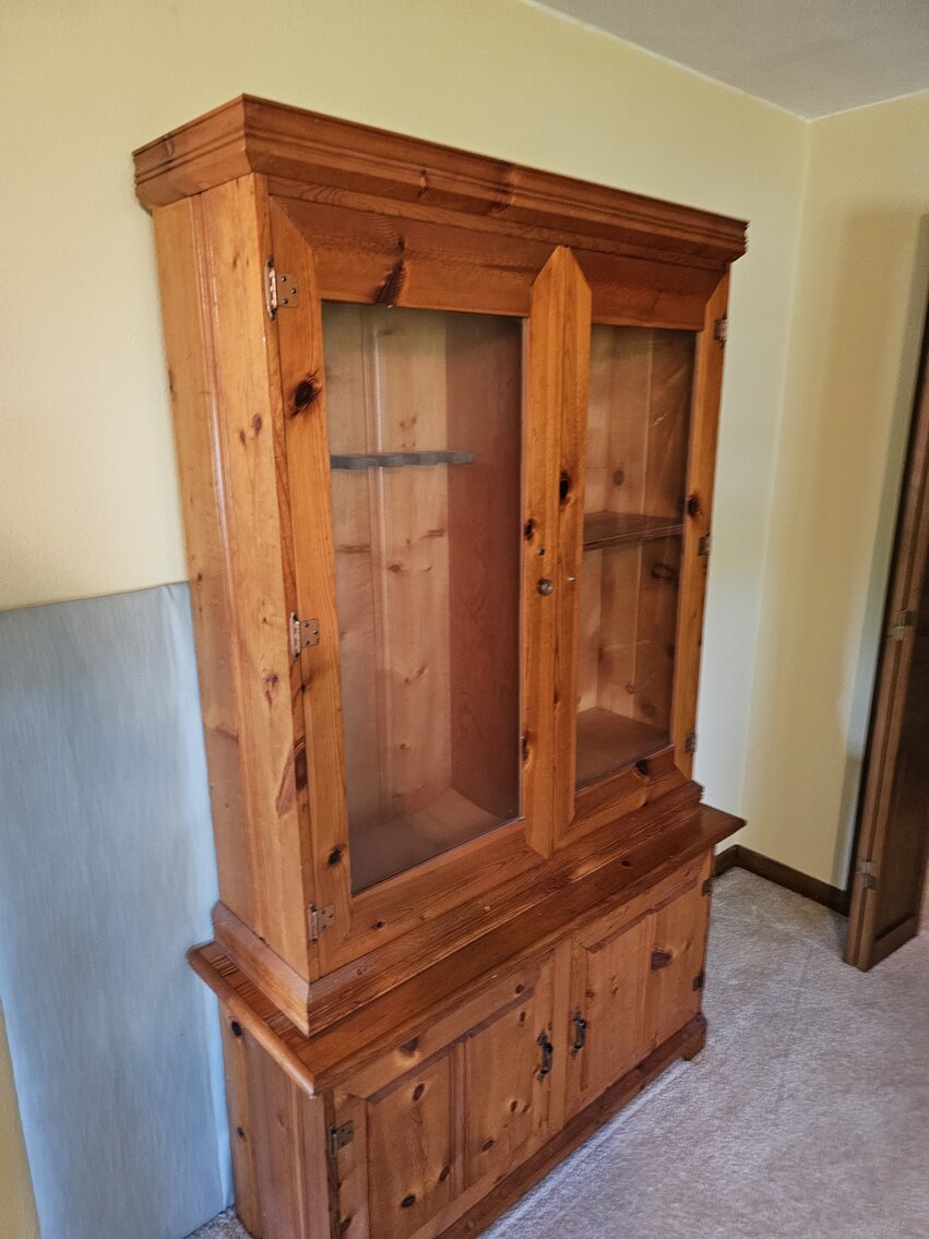 Image for Beckley, WV – Blenko Glass, Fenton Glass, Furniture, Tools, and Much More!