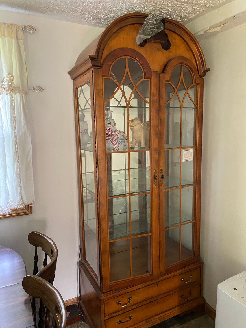 Image for Sycamore, PA – Ford Tractor, Riding Mower, Guns, Tools & Shop Items, and Much More!