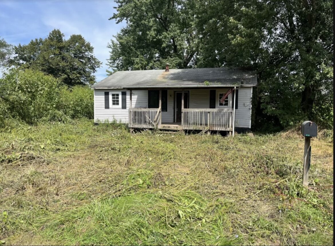 Image for SOLD $28,600 - 3 Bedroom Project Home Near the Ohio River