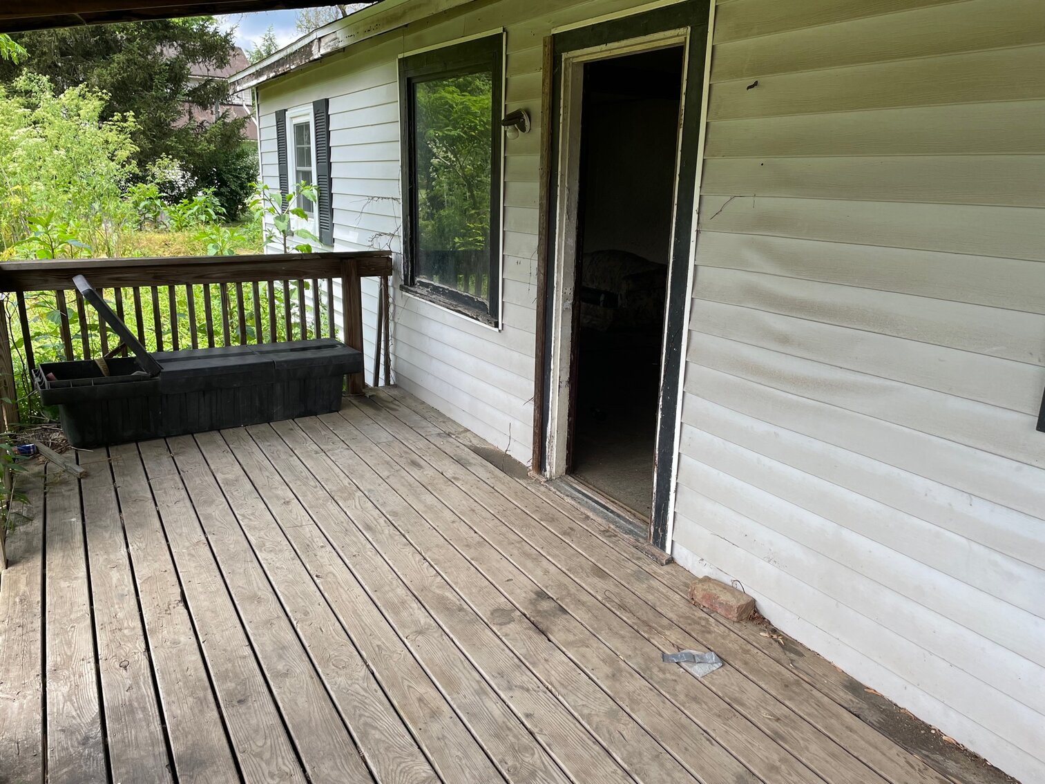 3 Bedroom Project Home Near the Ohio River