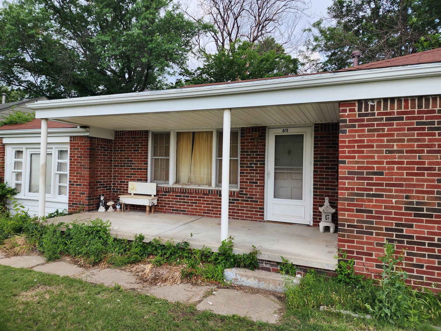 Image for 611 S Mission, 2 Bedroom, 1 Bath Brick Ranch