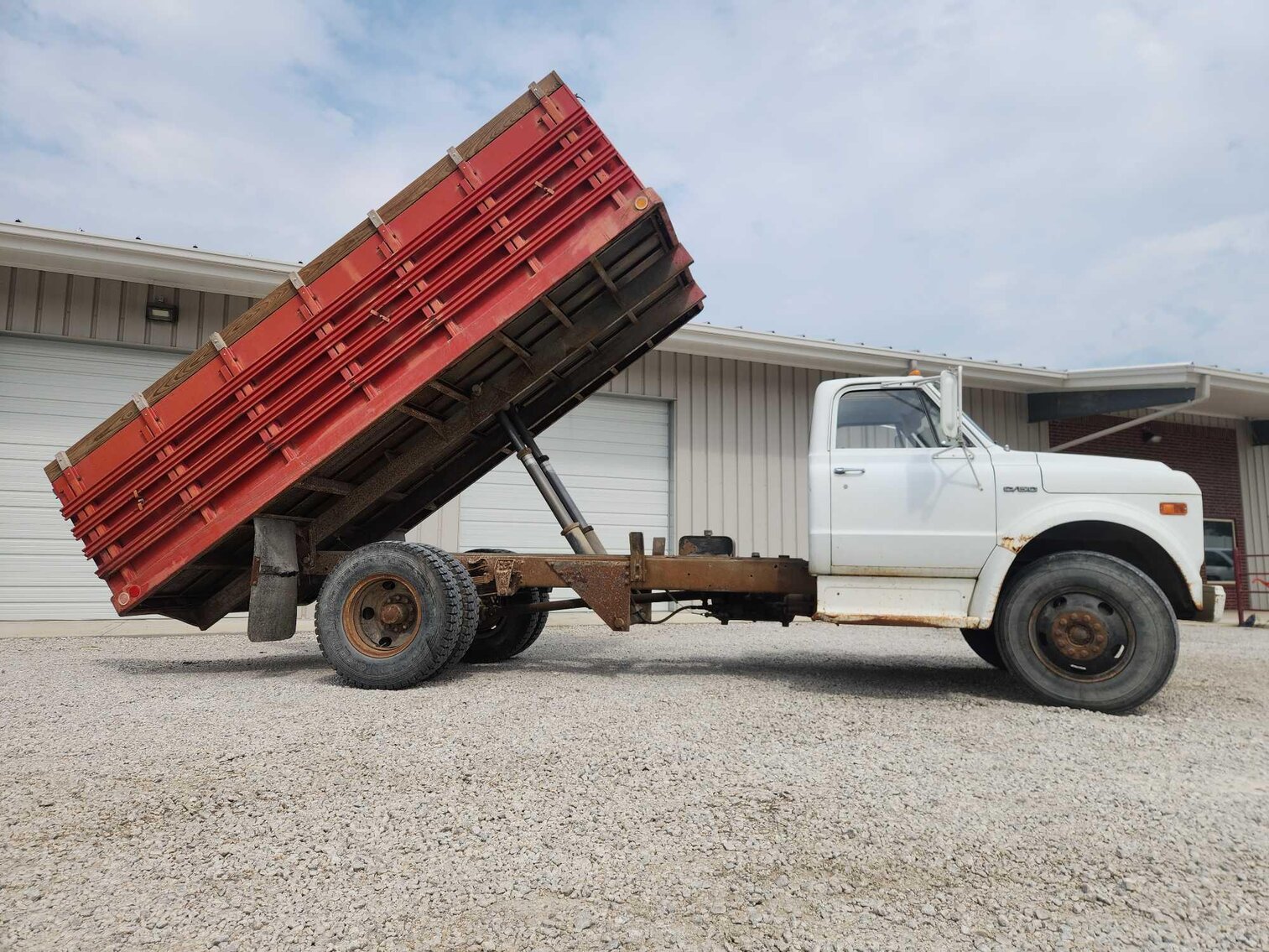 Image for Oldham Consignment Auction