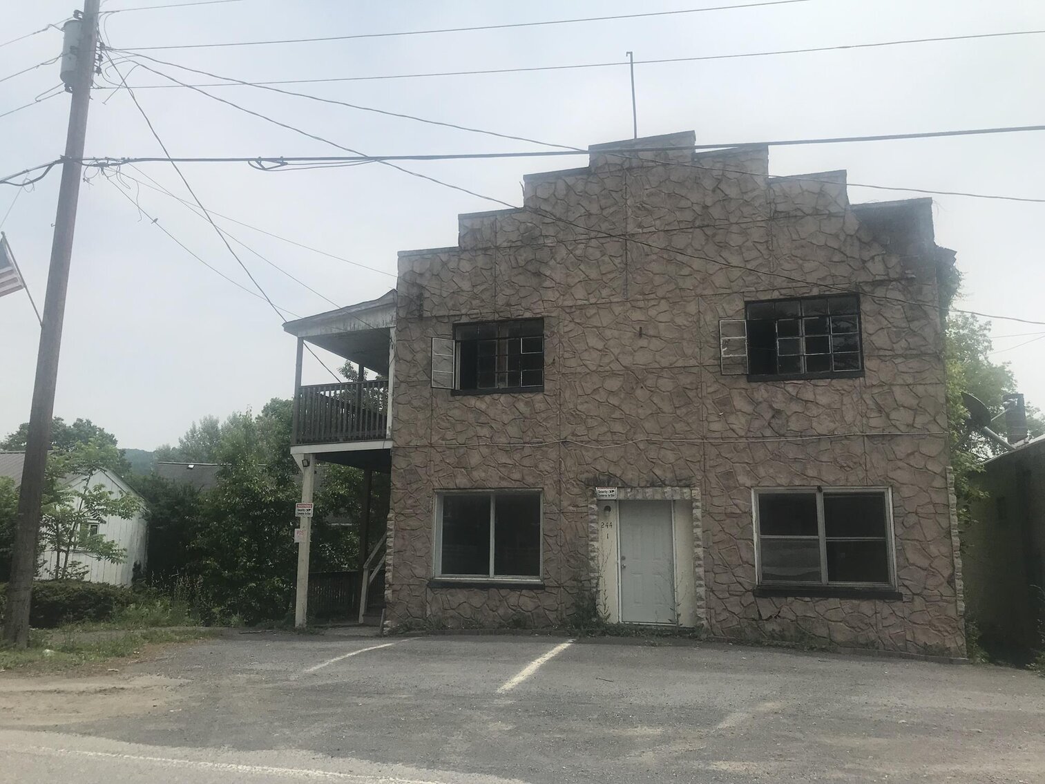 SOLD Apartment Building in Rupert Selling to the Highest Bidder