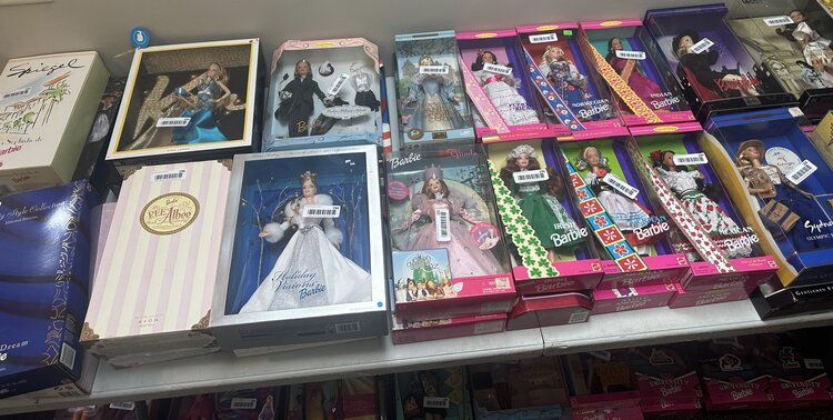 Image for (Whitehouse OH) Collection Of Barbies, Furniture, Hot Tub - Summer Consignment Auction! (Weckerly/Waterbend)