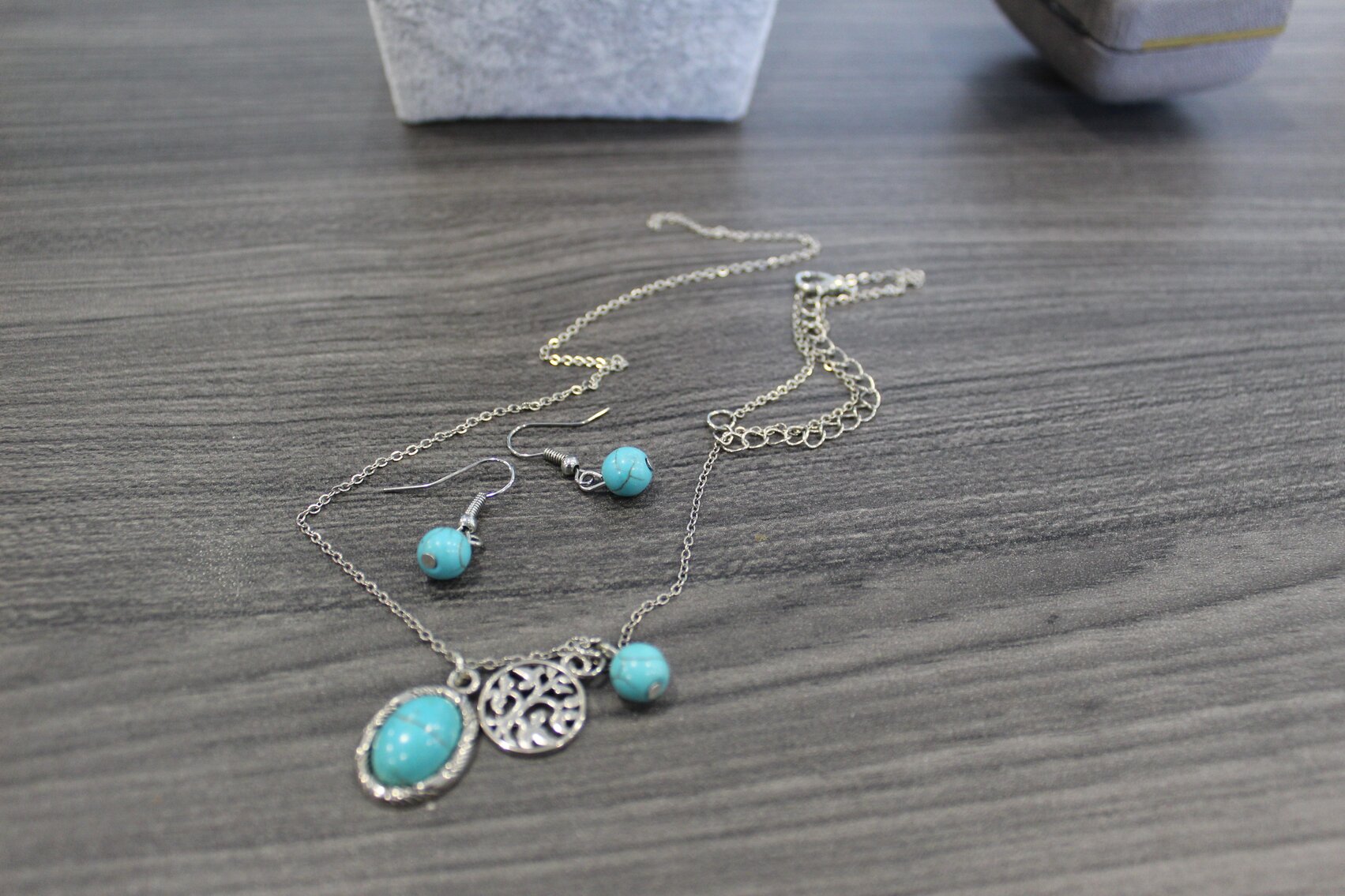 Image for St Albans, WV – Knives, Tools, Jewelry, Furniture, and More!