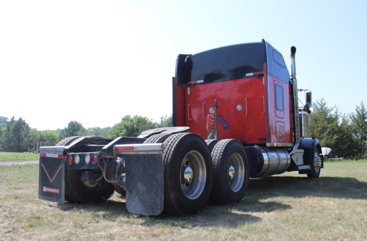 Image for Maloley Trucking Kenworth Auction