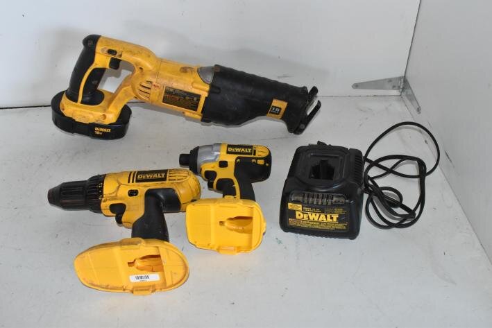 Multi Party: Automotive, Woodworking, Attachments, Tools, Benches, Storage Buildings, Sea Containers