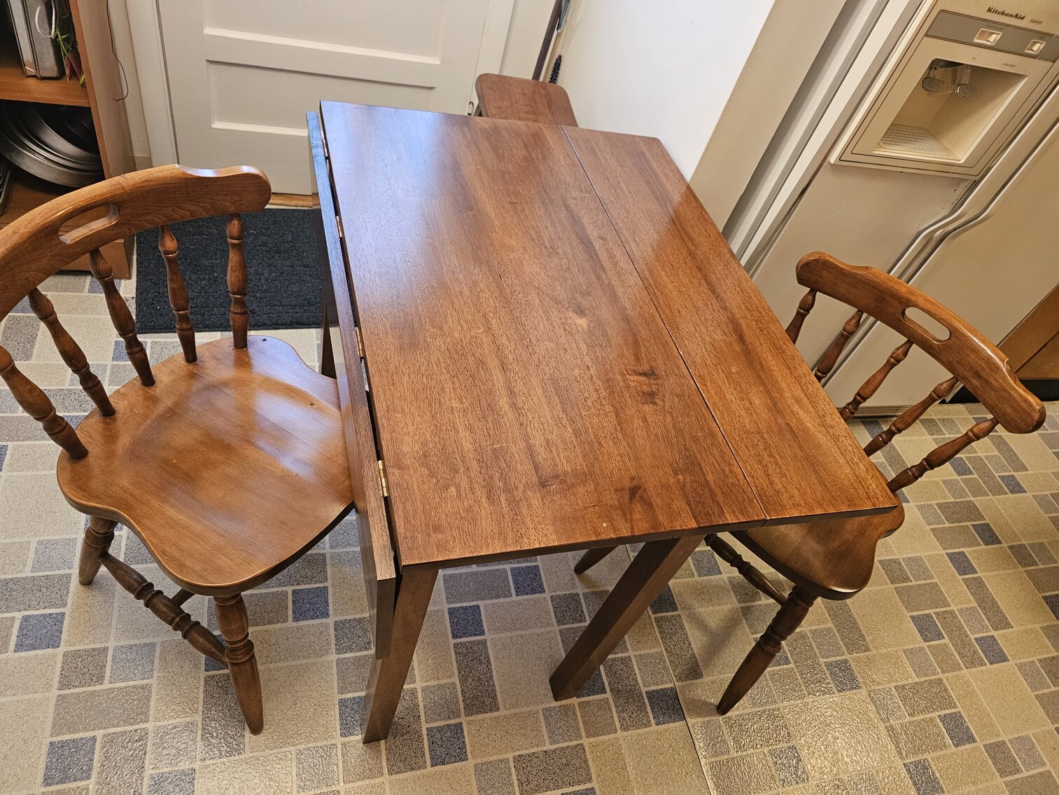 Image for Huntington, WV – P. Buckley Moss Art Prints, Furniture, Antiques, and More!