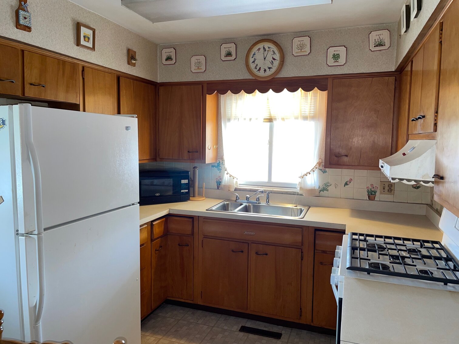 Image for SOLD $69,300 - 2 Bedroom Raised Ranch in South Charleston