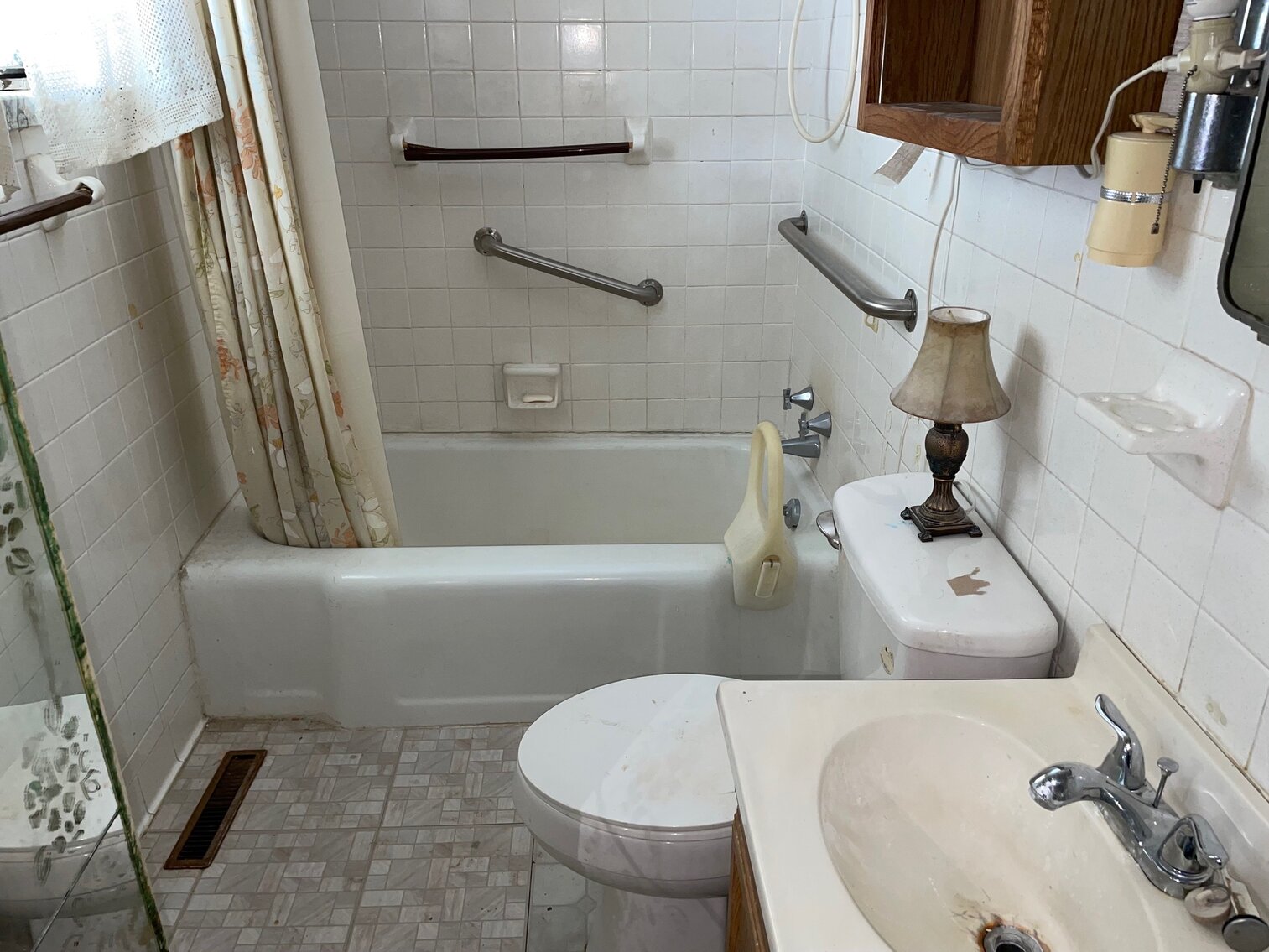 Image for SOLD $69,300 - 2 Bedroom Raised Ranch in South Charleston