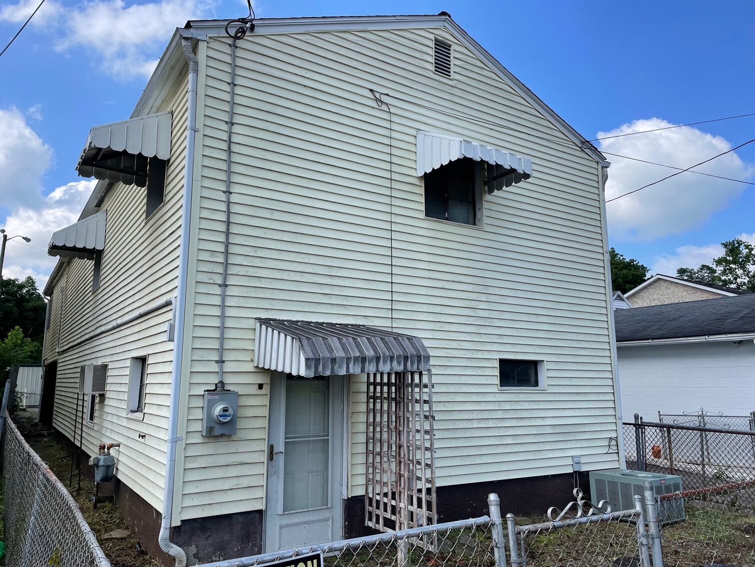 Image for SOLD $69,300 - 2 Bedroom Raised Ranch in South Charleston