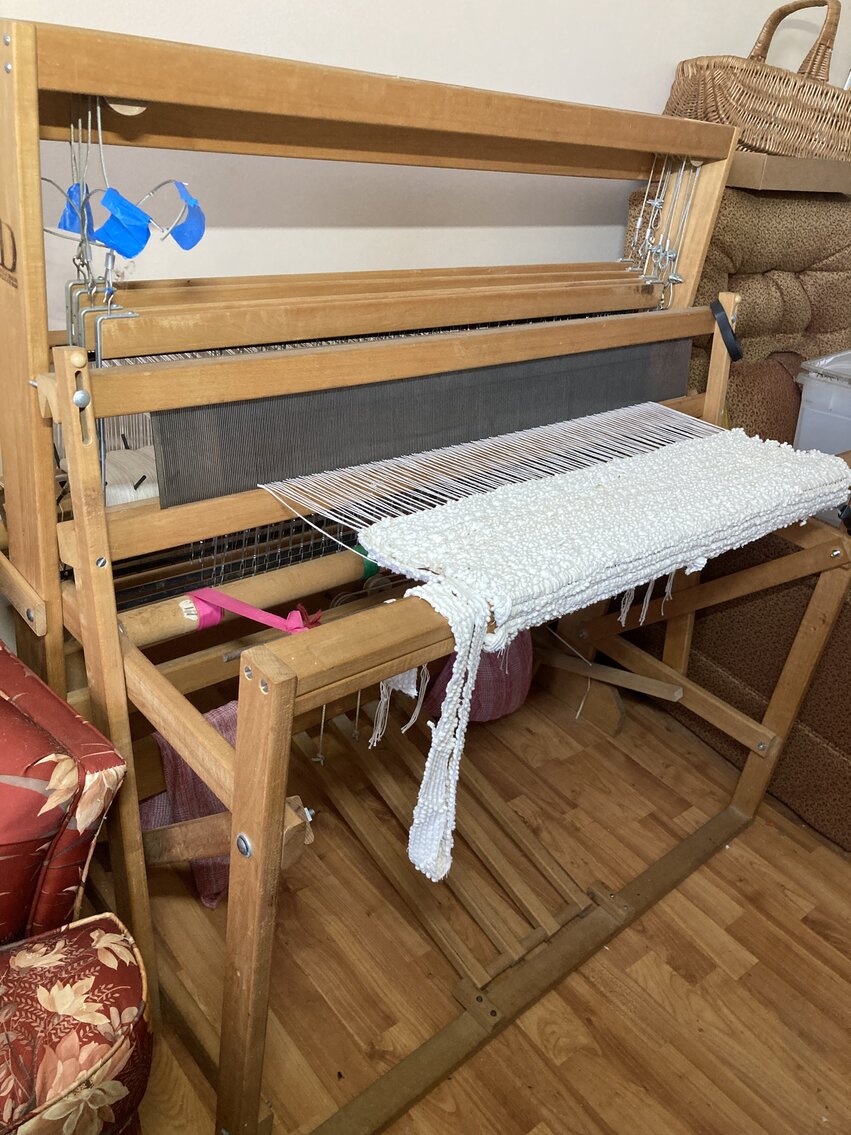 Image for Morgantown, WV – Complete Household Auction! Quality Home Furnishings & Décor, H&D Designs Weaving Loom & Supplies, Figurines, Glassware, China, and More!