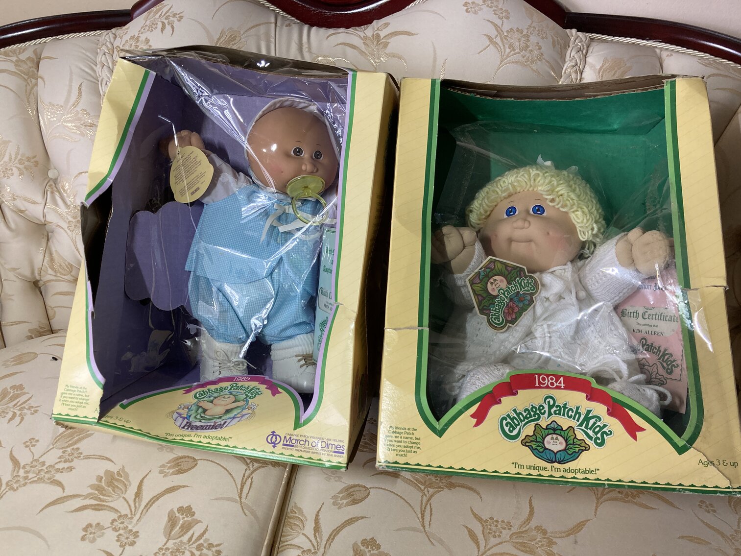 Image for Morgantown, WV – Complete Household Auction! Quality Home Furnishings & Décor, H&D Designs Weaving Loom & Supplies, Figurines, Glassware, China, and More!