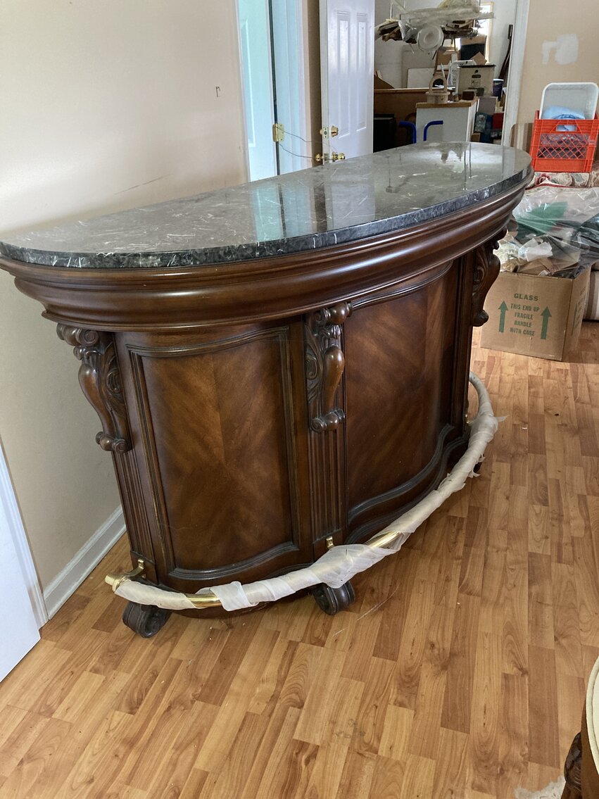 Image for Morgantown, WV – Complete Household Auction! Quality Home Furnishings & Décor, H&D Designs Weaving Loom & Supplies, Figurines, Glassware, China, and More!