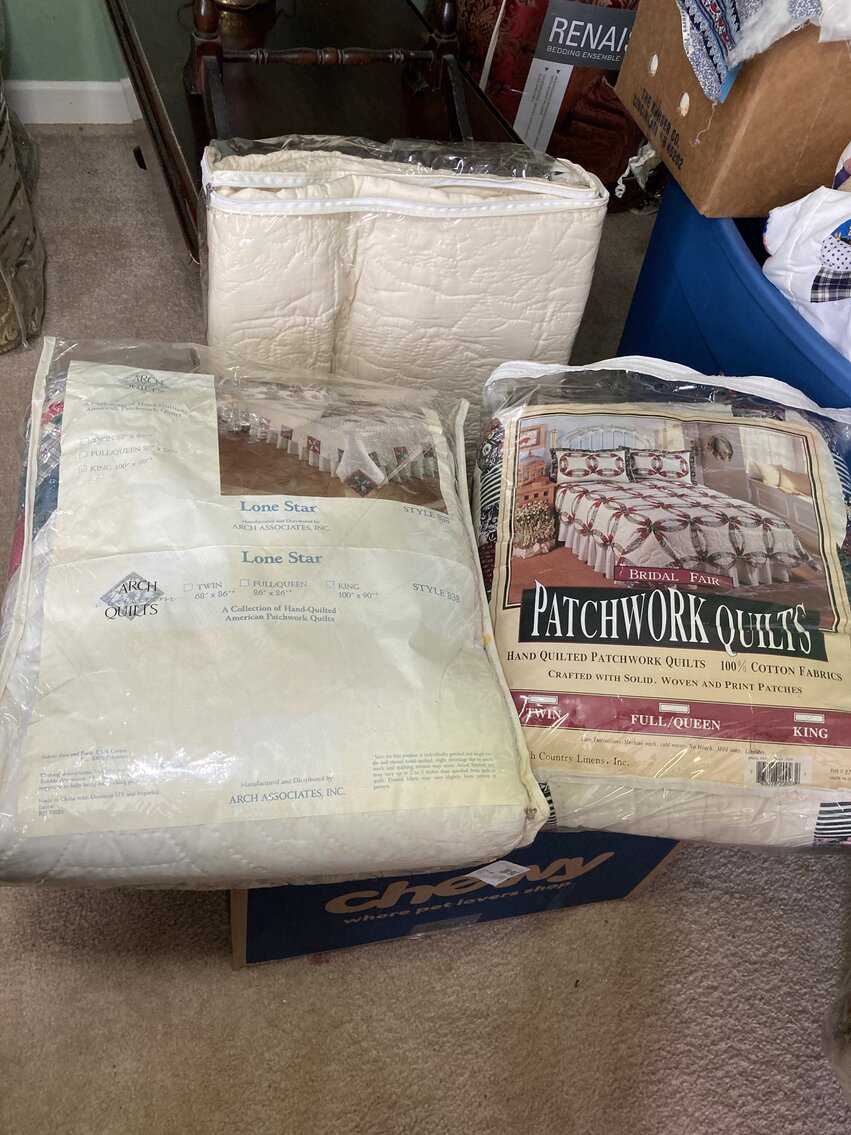 Image for Morgantown, WV – Complete Household Auction! Quality Home Furnishings & Décor, H&D Designs Weaving Loom & Supplies, Figurines, Glassware, China, and More!