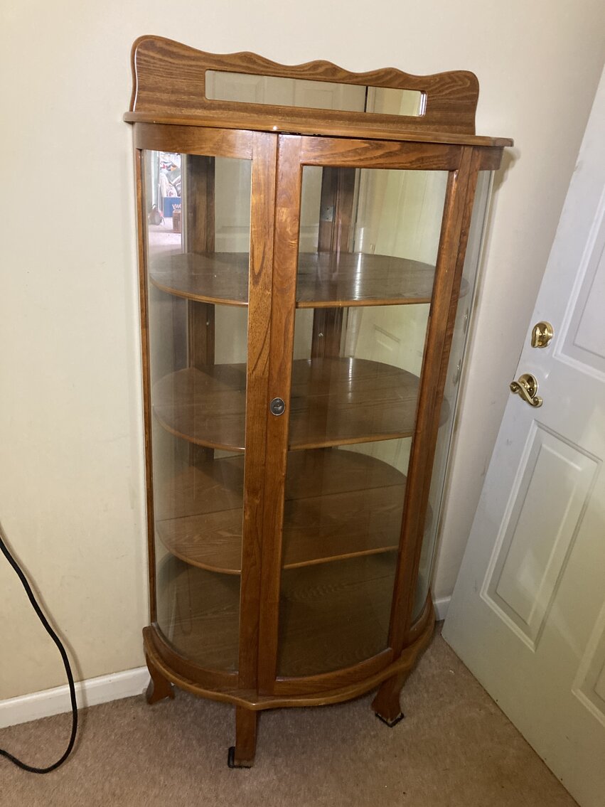 Image for Morgantown, WV – Complete Household Auction! Quality Home Furnishings & Décor, H&D Designs Weaving Loom & Supplies, Figurines, Glassware, China, and More!