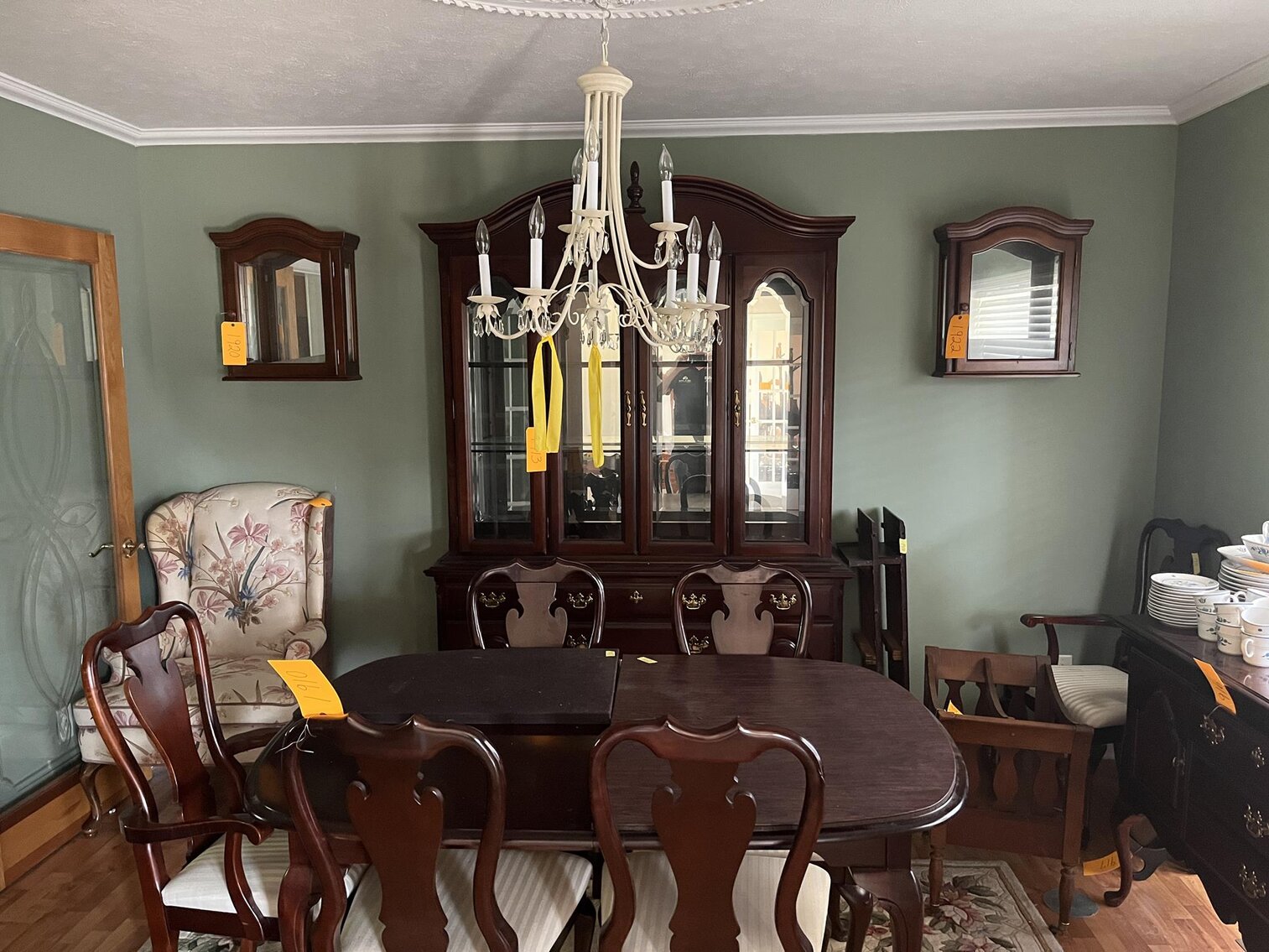 Image for SOLD $220,000 - Prominent 5 Bedroom in Brookhaven Selling to the Highest Bidder