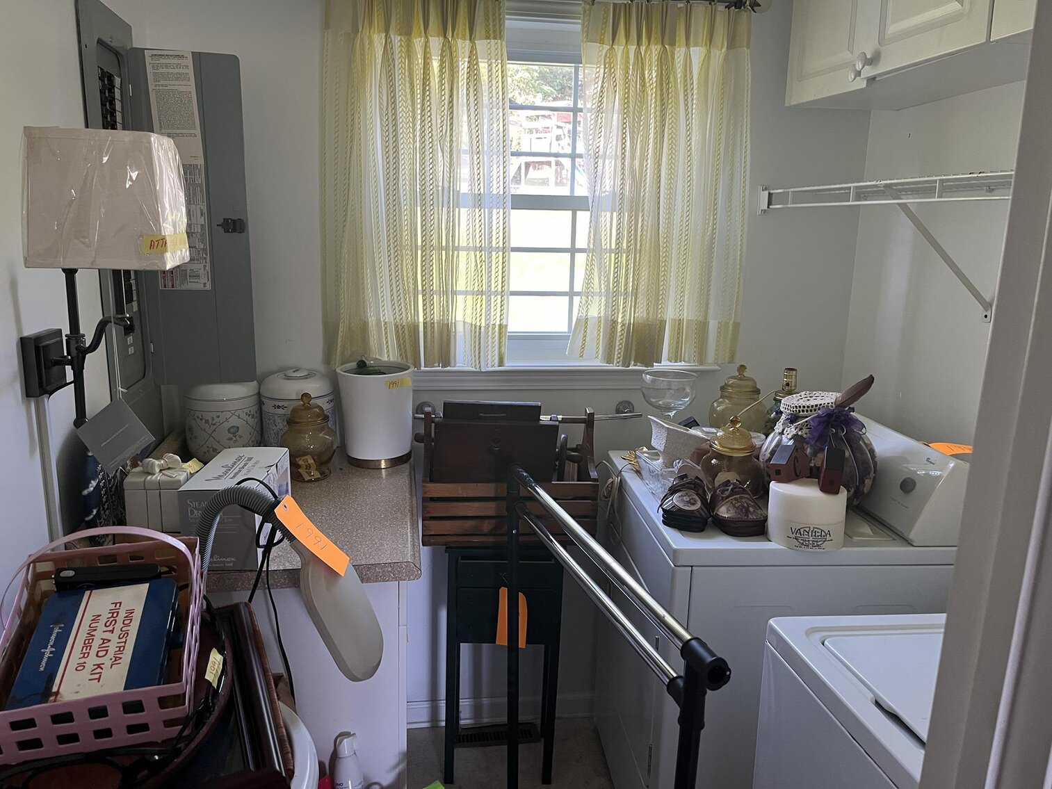 Image for SOLD $220,000 - Prominent 5 Bedroom in Brookhaven Selling to the Highest Bidder