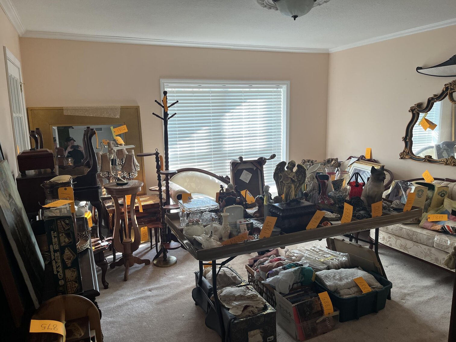 Image for SOLD $220,000 - Prominent 5 Bedroom in Brookhaven Selling to the Highest Bidder