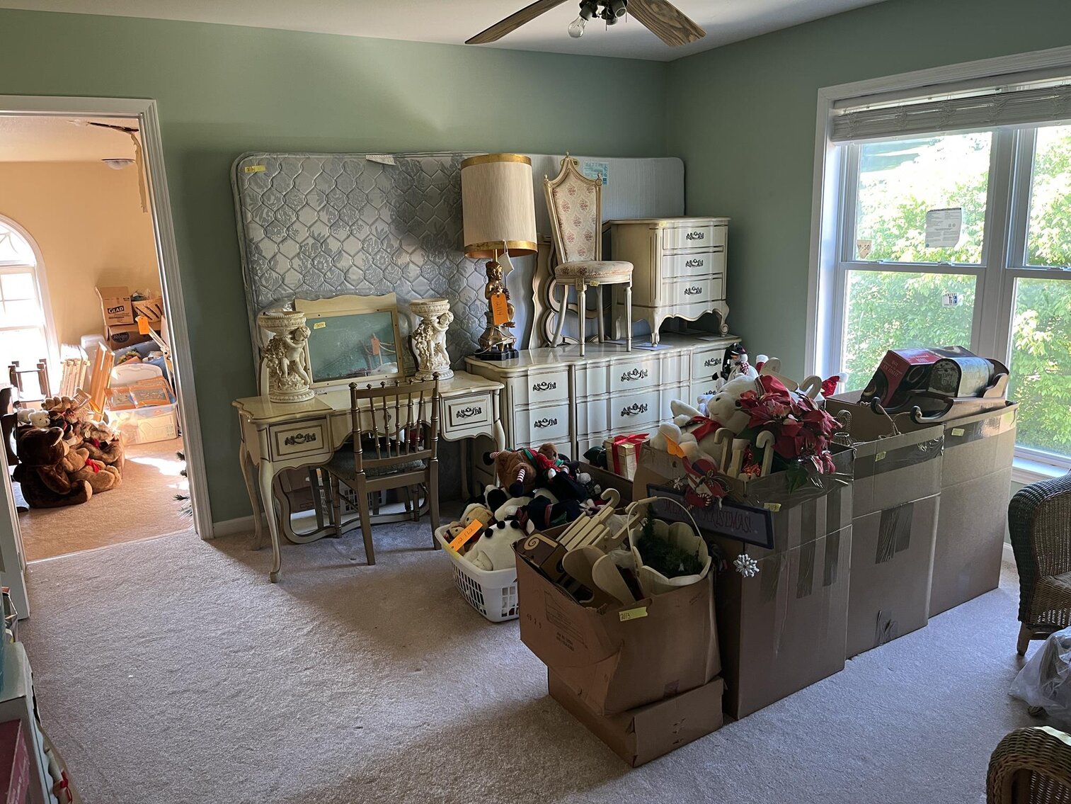 Image for SOLD $220,000 - Prominent 5 Bedroom in Brookhaven Selling to the Highest Bidder