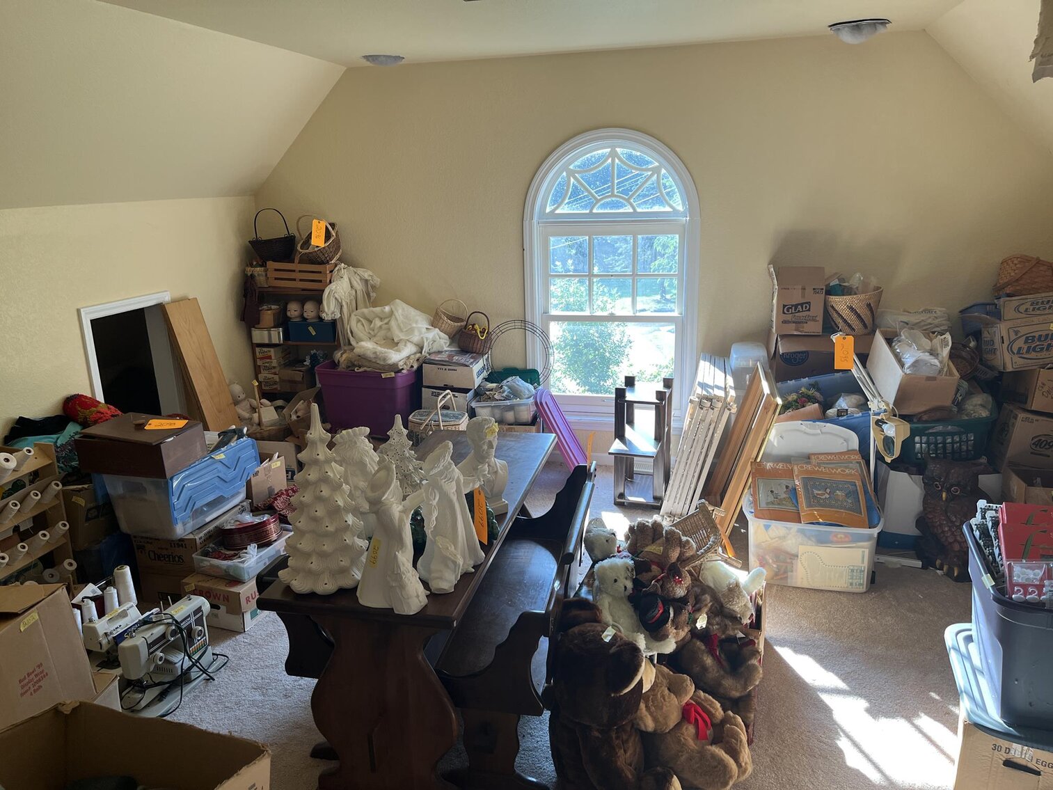 Image for SOLD $220,000 - Prominent 5 Bedroom in Brookhaven Selling to the Highest Bidder