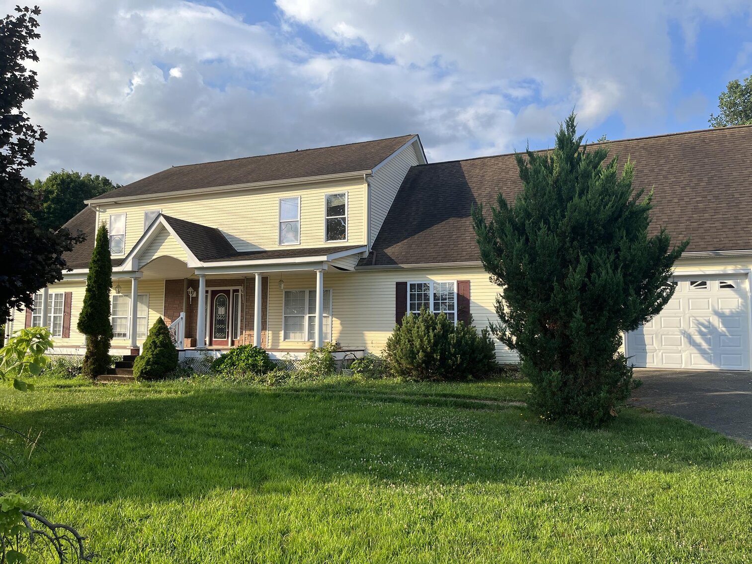 Image for SOLD $220,000 - Prominent 5 Bedroom in Brookhaven Selling to the Highest Bidder