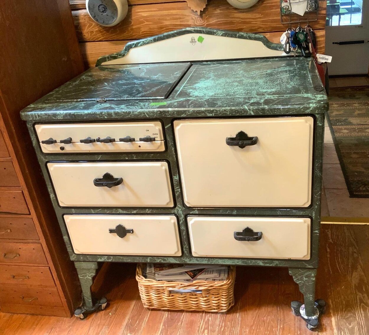 Image for Tractor, Woodsplitter, Lawn and Garden, Bee Keeping Items, Antiques