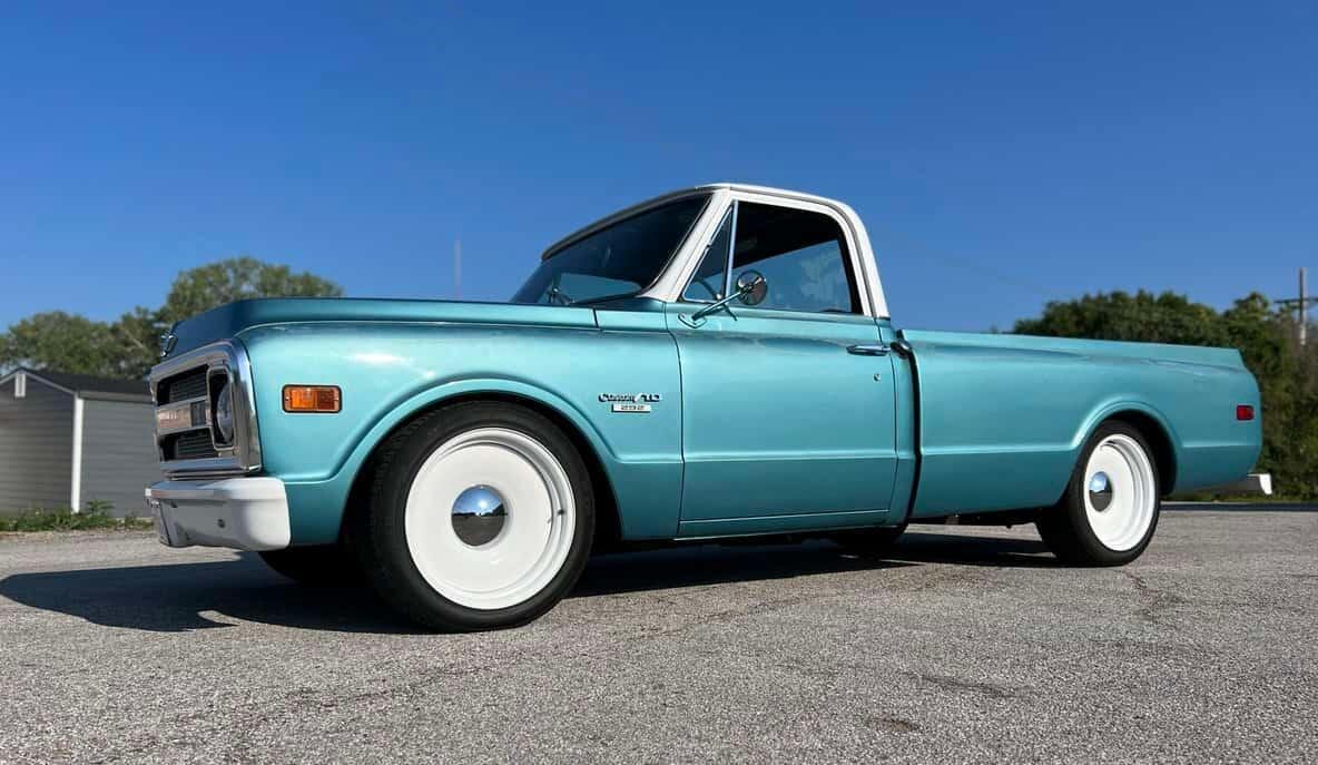 Cars, Stars & Guitars ***Online & Live Bidding*** Omaha, NE *Friday*