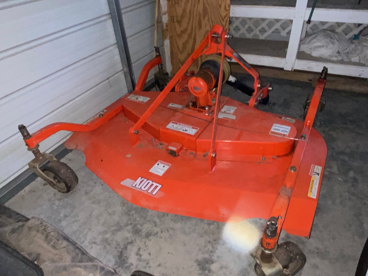 Image for ABSOLUTE AUCTION - METROPOLIS