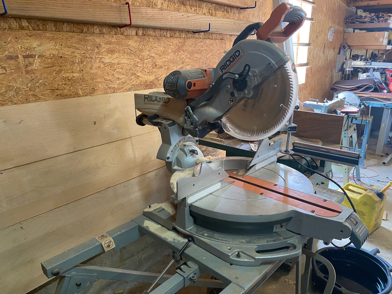 Image for ABSOLUTE AUCTION - METROPOLIS