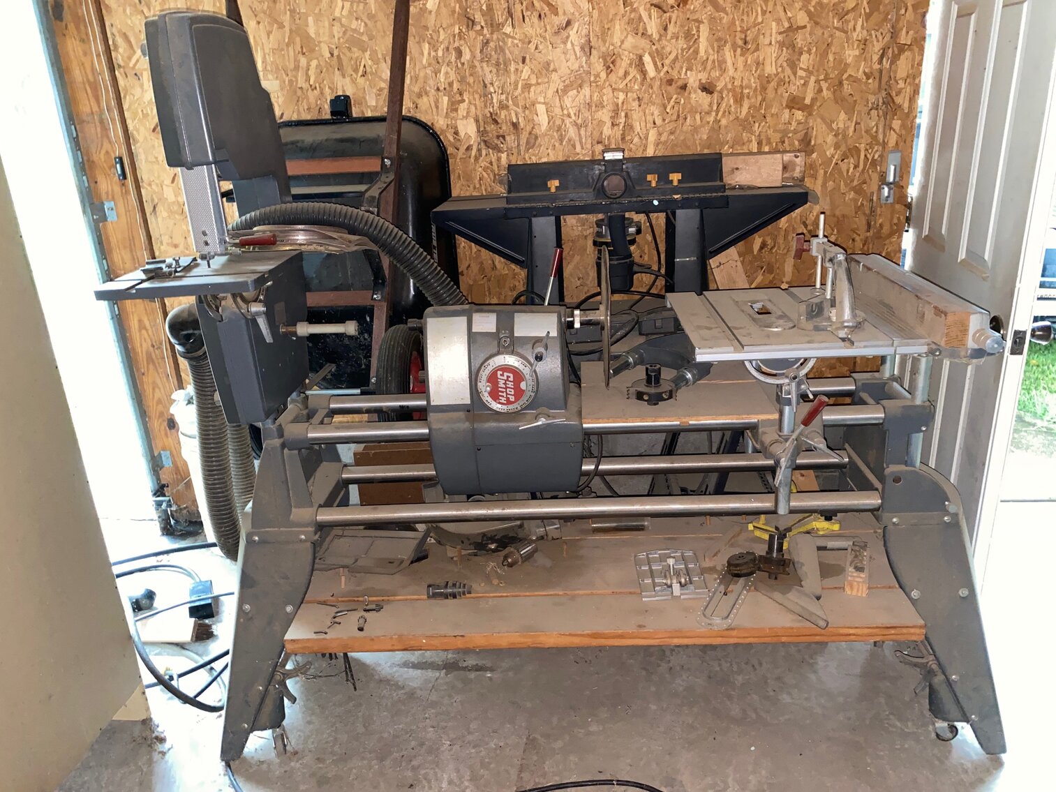 Image for ABSOLUTE AUCTION - METROPOLIS