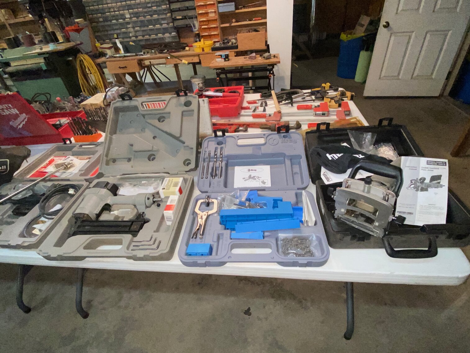 Image for ABSOLUTE AUCTION - METROPOLIS